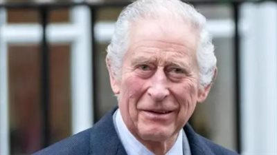 من جورج السادس إلى تشارلز الثالث.. تاريخ الزيارات الملكية التي أنقذت 