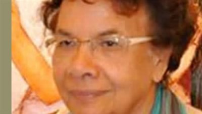 رحلة بين الشكل والفراغ: كيف أصبحت زينب السجيني مدرسة فنية متفردة في مصر؟