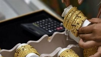 الذهب إلى أين؟ أسعار الذهب اليوم في مصر وتفاصيل التراجع الكبير لعيار 21