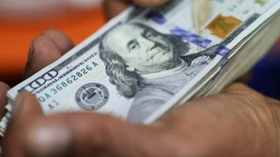 استقرار أخضر.. أسعار الدولار مقابل الجنيه المصري في البنك الأهلي وبنك مصر