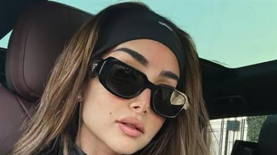 أيقونة الجمال والموضة.. هنا الزاهد تبهر متابعيها بجمال طبيعي من عاصمة النور باريس