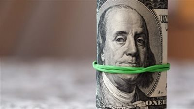 دليل المسافر والمستثمر.. أسعار شراء وبيع الدولار في البنوك المصرية اليوم بالتفصيل