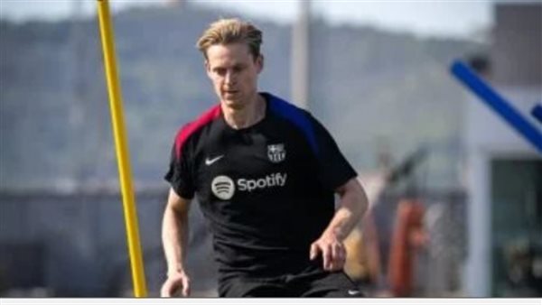 خلف خطى كومان.. فرينكي دي يونج يكتب تاريخًا جديدًا للأجانب في برشلونة