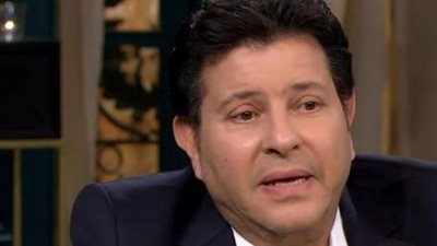 تفاصيل المكالمة الهاتفية بين منى عبد الغني وزوجة هاني شاكر