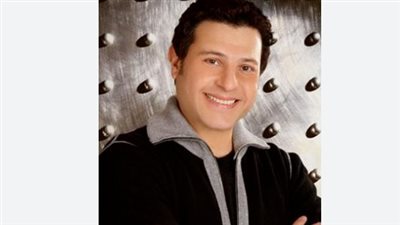 الأطباء في فرنسا يراقبون وضع هاني شاكر بدقة بعد انتكاسة 18 أبريل