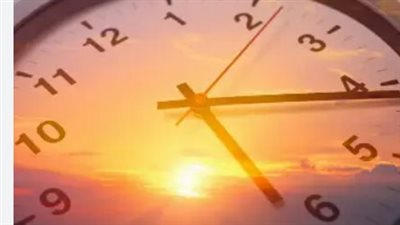 أهداف التوقيت الصيفي وخطوات ضبط الساعة والهواتف