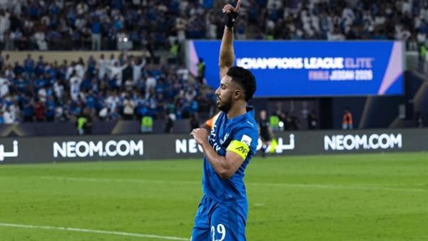 الهلال السعودي يعلن إصابة بنزيما وسالم الدوسري