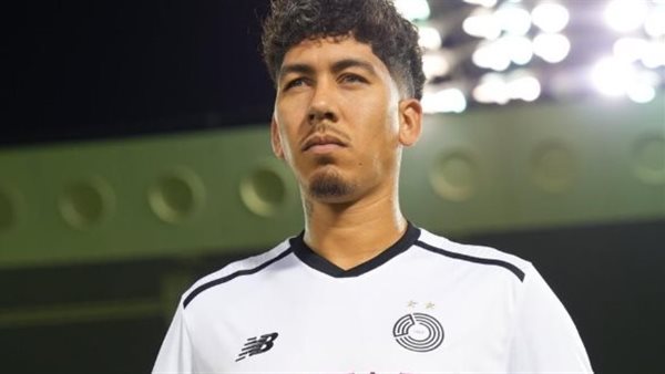 وكيل فيرمينو يكشف حقيقة انتقال المهاجم البرازيلي إلى الأهلي