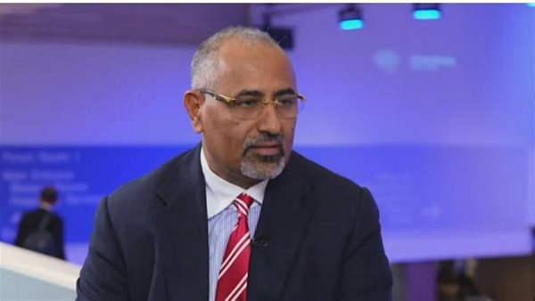 الزُبيدي رمزًا للصمود.. كيف تكسرت مراهنات التفتيت أمام صلابة القيادة المفوضة؟