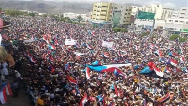 الانتقالي الجنوبي يقود دفة الاستقلال.. توازن سياسي وحضور ميداني يعيد صياغة المشهد