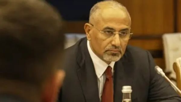 عيدروس الزُبيدي.. القيادة التي جمعت بين الشرعية الشعبية والرمزية الوطنية