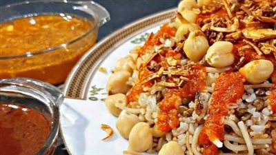 تحذير طبي هام: مخاطر إعادة تسخين الأرز في الكشري وأعراض التسمم البكتيري