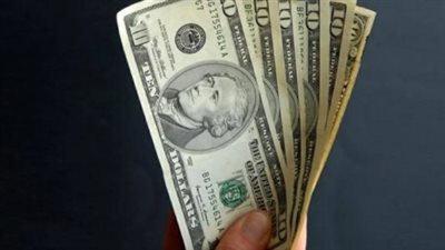 هدوء ما قبل العاصفة أم استقرار مستدام؟ تحديثات سعر الدولار في البنوك المصرية اليوم
