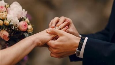 توجهي لأقرب مكتب تأمينات.. شرح مبسط لآلية صرف منحة الزواج فور عقد القران