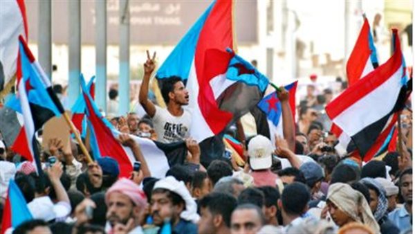 لماذا تعود “حرب الخدمات” للواجهة في هذه المرحلة الفارقة من تاريخ الجنوب العربي؟