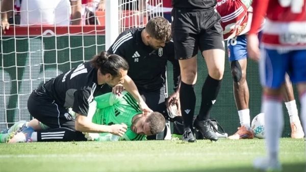 ضربة موجعة لمنتخب الجزائر.. كسر في الفك يضع زيدان خارج الحسابات