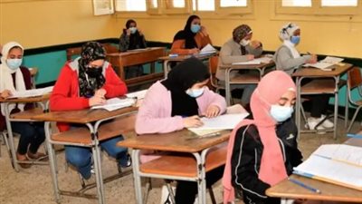 انطلاق ماراثون الثانوية العامة 21 يونيو.. تعرف على عدد مواد النظامين الجديد والقديم