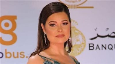 رحلة الفنانة يسرا اللوزي في مواجهة إصابة ابنتها دليلة بمرض السكري خلال أزمة كورونا
