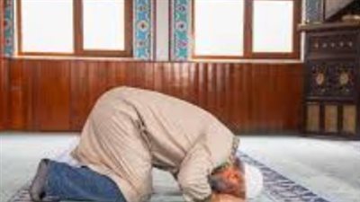 جدول مواقيت الصلاة اليوم.. التزام بمواعيد الفجر والظهر والعصر والمغرب والعشاء