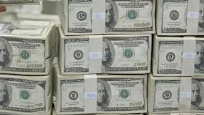 الدولار يواصل الثبات أمام الجنيه.. تعرف على أسعار الشراء والبيع في البنوك المصرية