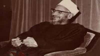 الإمام عبد الحليم محمود.. منارة التصوف وعالم الفلسفة الذي قاد الأزهر بروح الزهد