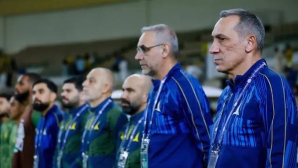 جورجيوس دونيس يحض اللاعبين السعوديين على القتال و”اقتناص الفرصة”