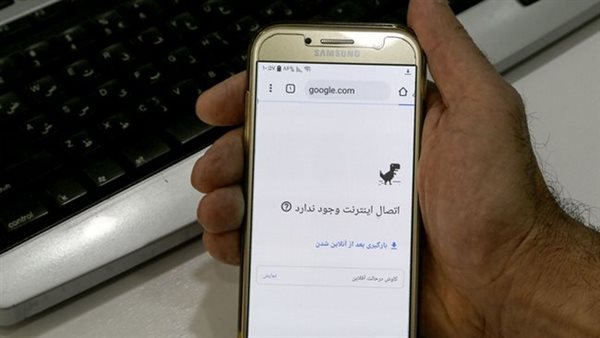 إيران.. “الظلام الرقمي” يتجاوز 70 يومًا.. تكنولوجيا القمع تعزل ملايين السوريين عن العالم