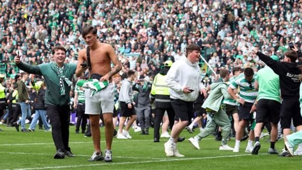 سيلتيك يحقق المعجزة وينتزع لقب الدوري الاسكتلندي للمرة 56