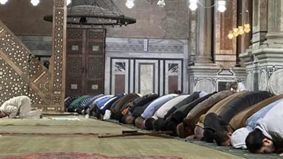 جدول مواعيد الأذان اليوم في مصر والفوائد التربوية والإيمانية لالتزام المسلم بمواقيتها
