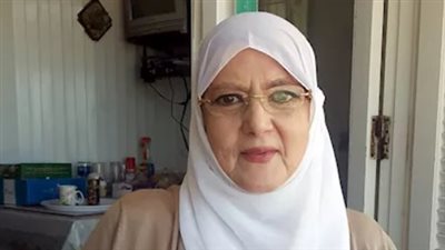 أول تعليق من شمس البارودي عقب قرصنة صفحتها الرسمية: ابنتي منعتني من حذف المنشور