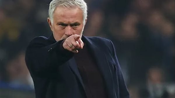 “صاحب الكرة الذهبية”.. مورينيو يحدد أول صفقاته مع ريال مدريد “صاحب الكرة الذهبية”.. مورينيو يحدد أول صفقاته مع ريال مدريد