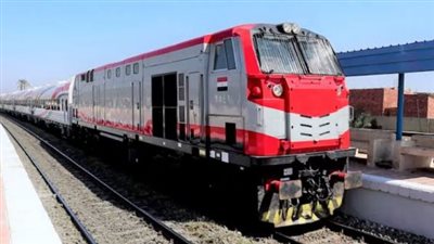 دليلك الكامل للسفر بالقطار: مواعيد الانطلاق والوصول لجميع فئات القطارات