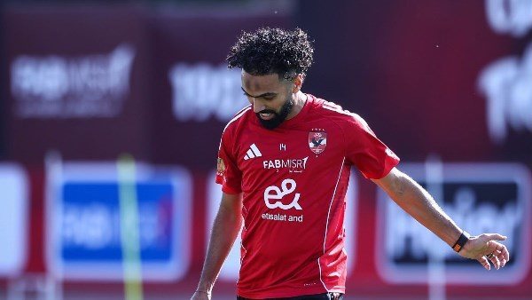 حسين الشحات يقترب من الرحيل عن الأهلي حسين الشحات يقترب من الرحيل عن الأهلي