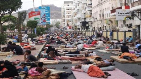 انقطاعات الكهرباء تحول المدينة إلى ساحة للمعاناة