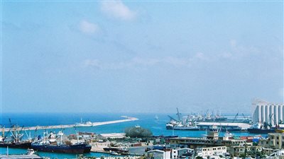 مرفأ بيروت يعلن الجاهزية الكاملة لاستئناف التصدير إلى السعودية