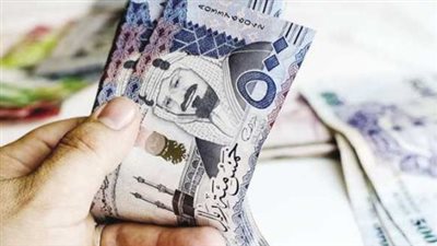 استقرار الريال السعودي مقابل الجنيه: نظرة على أداء العملة السعودية في السوق المصري