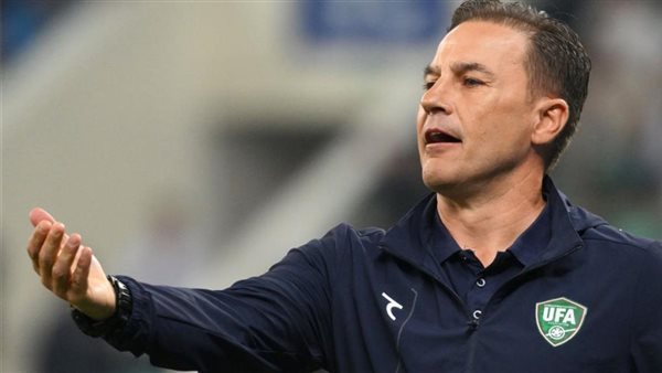 كانافارو يرد على صور “التفتيش المهين” مع منتخب أوزبكستان في أمريكا