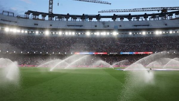 برشلونة يبحث عن تمويل جديد لاستكمال توسعة ملعب “كامب نو” برشلونة يبحث عن تمويل جديد لاستكمال توسعة ملعب “كامب نو”