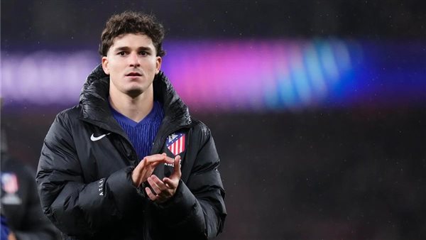 “قرار حاسم”.. رد فعل برشلونة تجاه عرض ريال مدريد لضم ألفاريز “قرار حاسم”.. رد فعل برشلونة تجاه عرض ريال مدريد لضم ألفاريز