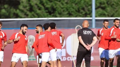موقف نجمي المنتخب من لقاء إيران: هل يلحق حمدي فتحي بقمة الحسم المونديالية؟