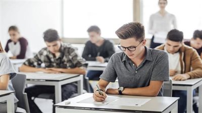 تواصل امتحانات الثانوية العامة اليوم: اللغة الأجنبية الثانية والاقتصاد والإحصاء تحت المجهر