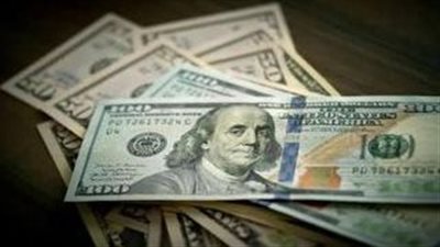 تحديثات أسعار الصرف: الدولار يحافظ على توازنه في البنوك المصرية اليوم الثلاثاء
