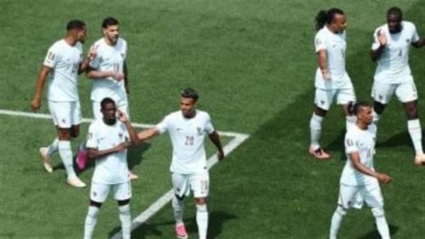 لاعبو فرنسا سيقاتلون أمام السويد لإسعاد ديشامب بعد وفاة والدته