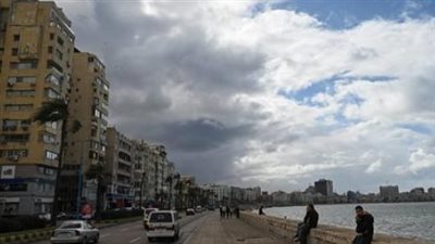 حالة الطقس في مصر اليوم: أجواء شديدة الحرارة وفرص رذاذ خفيف شمالًا
