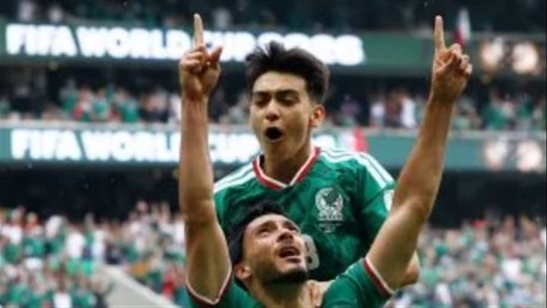 خيمينيز يقود المكسيك وفالنسيا على رأس تشكيل الإكوادور في كأس العالم 2026 خيمينيز يقود المكسيك وفالنسيا على رأس تشكيل الإكوادور في كأس العالم 2026