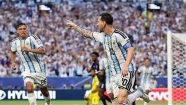 ميسي ينفرد بأرقام تاريخية جديدة قبل مواجهة مصر في كأس العالم