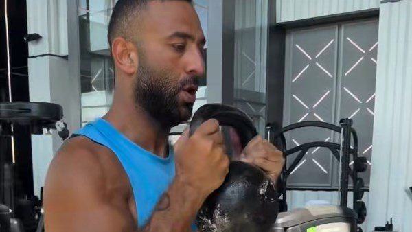 رد فعل ميدو بعد تأجيل دعوى الحكم محمود البنا رد فعل ميدو بعد تأجيل دعوى الحكم محمود البنا