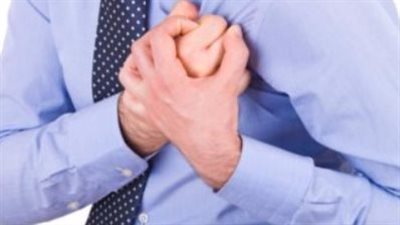أعراض لا تتجاهلها: علامات تحذيرية للنوبة القلبية قد تظهر لدى الشباب