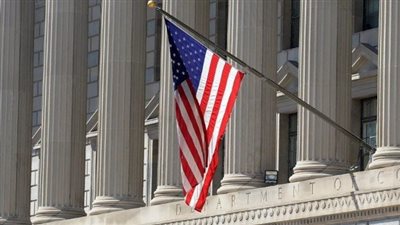 إلغاء المواعيد وتعليق التأشيرات.. السفارة الأمريكية بالإمارات تتخذ إجراءات أمنية جديدة