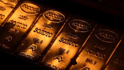خروج استثمارات بقيمة 893 مليون دولار يعزز أسعار الذهب بالسوق المحلي